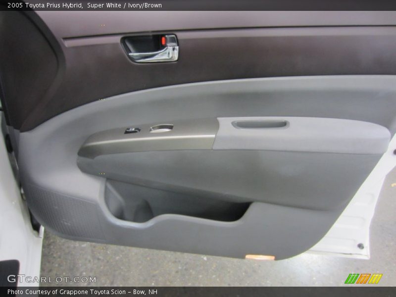 Super White / Ivory/Brown 2005 Toyota Prius Hybrid