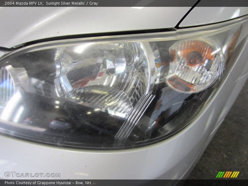 Sunlight Silver Metallic / Gray 2004 Mazda MPV LX
