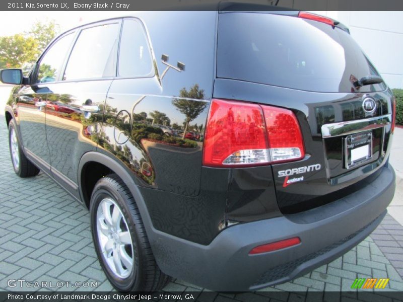 Ebony Black / Gray 2011 Kia Sorento LX
