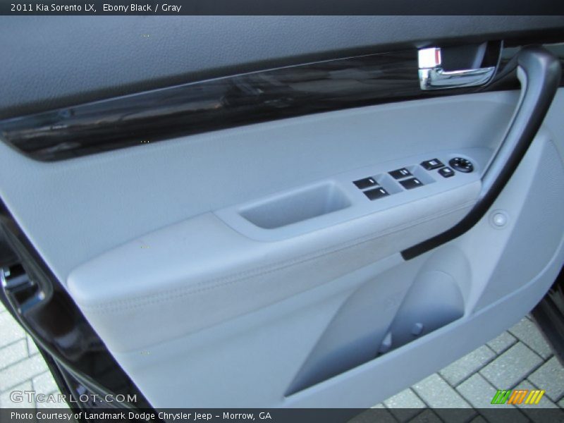 Ebony Black / Gray 2011 Kia Sorento LX