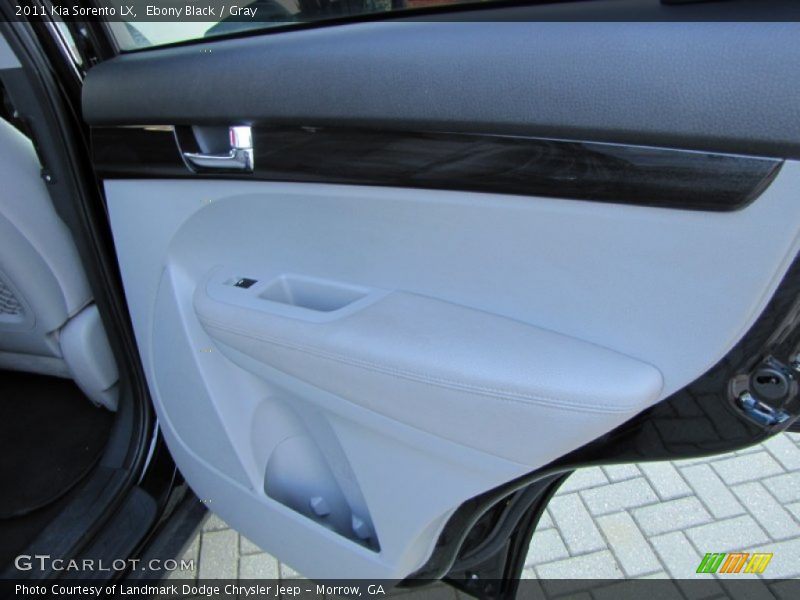 Ebony Black / Gray 2011 Kia Sorento LX