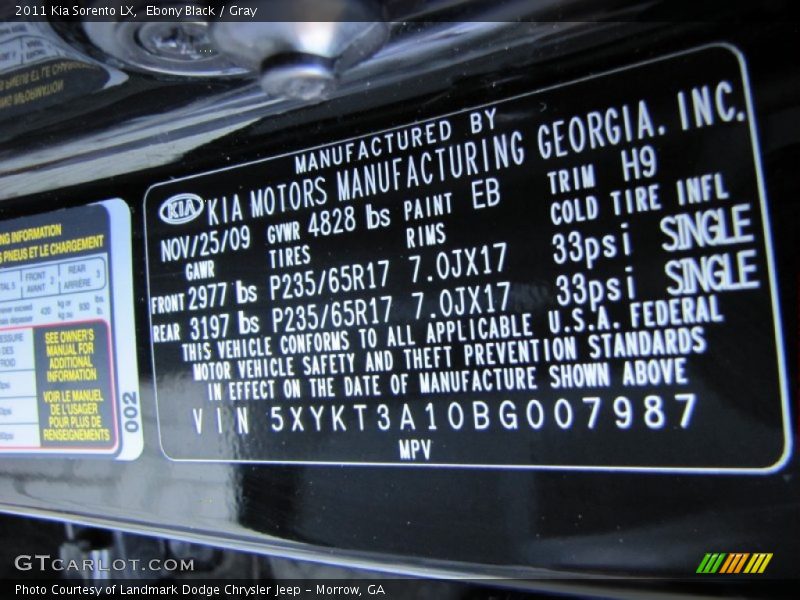 Ebony Black / Gray 2011 Kia Sorento LX