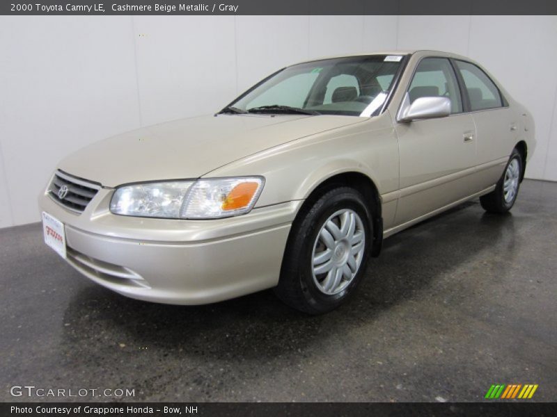 Cashmere Beige Metallic / Gray 2000 Toyota Camry LE