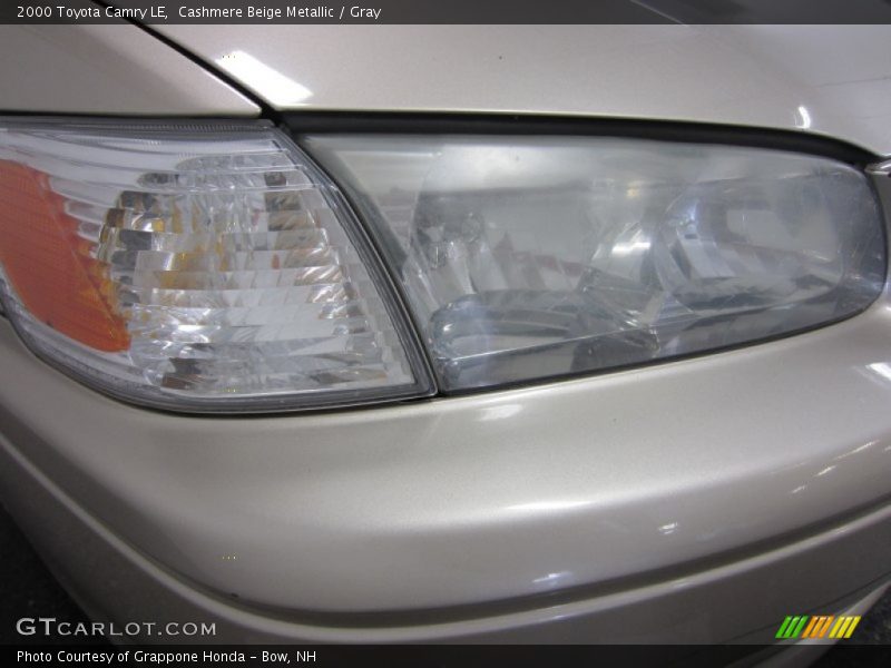 Cashmere Beige Metallic / Gray 2000 Toyota Camry LE