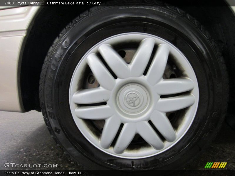 Cashmere Beige Metallic / Gray 2000 Toyota Camry LE