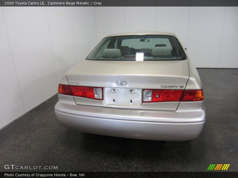 Cashmere Beige Metallic / Gray 2000 Toyota Camry LE