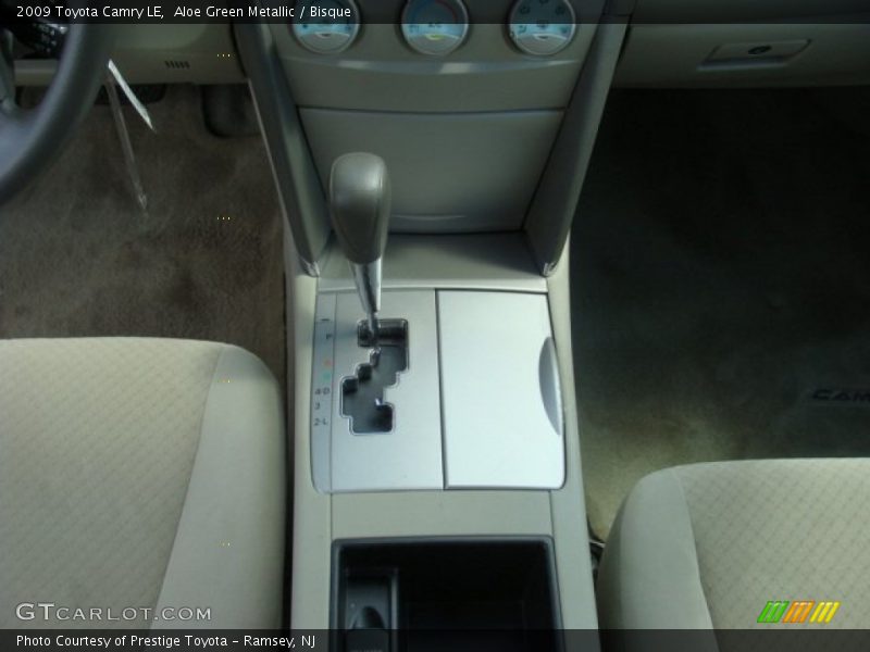 Aloe Green Metallic / Bisque 2009 Toyota Camry LE