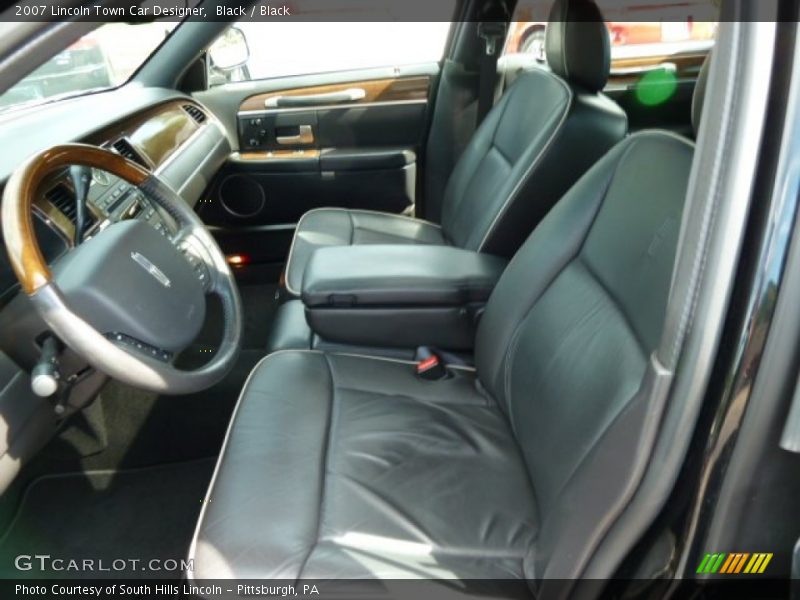  2007 Town Car Designer Black Interior