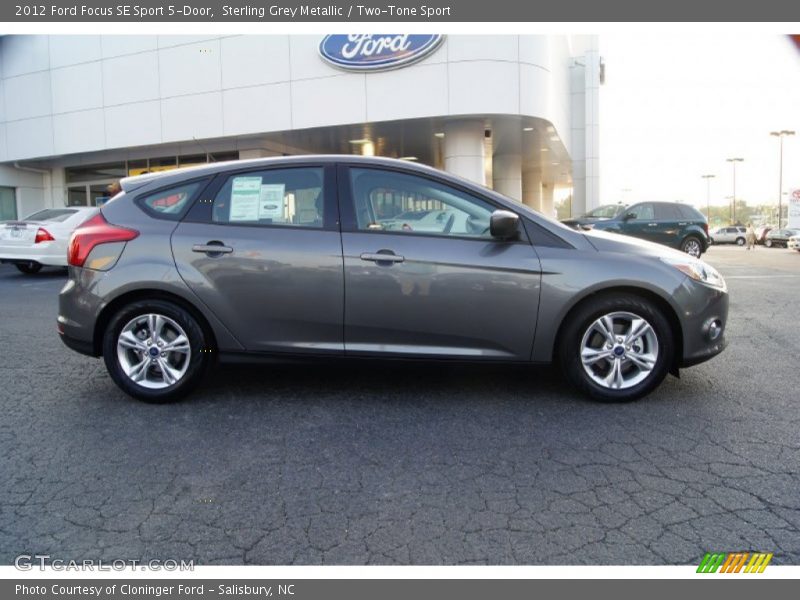 Sterling Grey Metallic / Two-Tone Sport 2012 Ford Focus SE Sport 5-Door