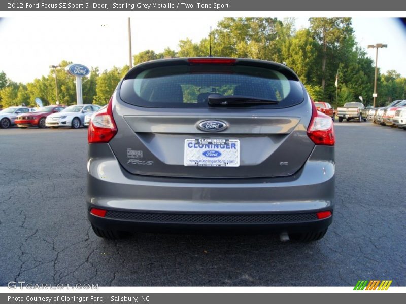 Sterling Grey Metallic / Two-Tone Sport 2012 Ford Focus SE Sport 5-Door