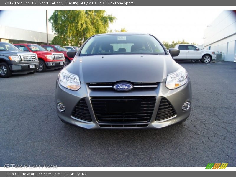 Sterling Grey Metallic / Two-Tone Sport 2012 Ford Focus SE Sport 5-Door