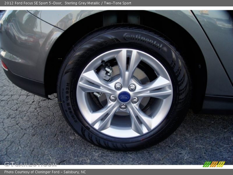 Sterling Grey Metallic / Two-Tone Sport 2012 Ford Focus SE Sport 5-Door