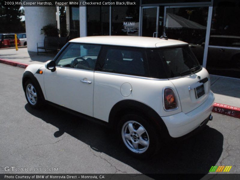 Pepper White / Checkered Carbon Black/Black 2009 Mini Cooper Hardtop