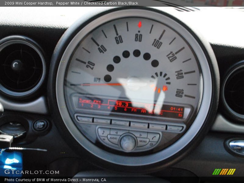 Pepper White / Checkered Carbon Black/Black 2009 Mini Cooper Hardtop