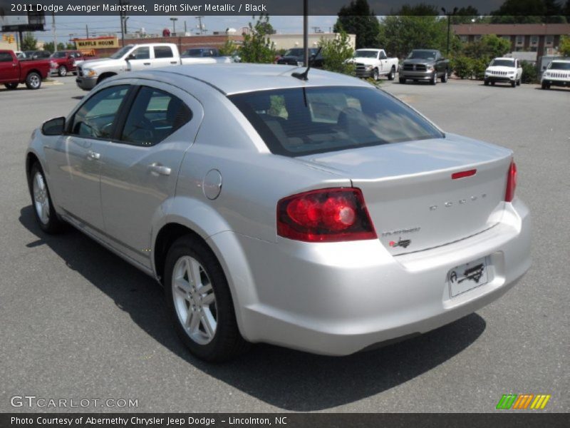 Bright Silver Metallic / Black 2011 Dodge Avenger Mainstreet