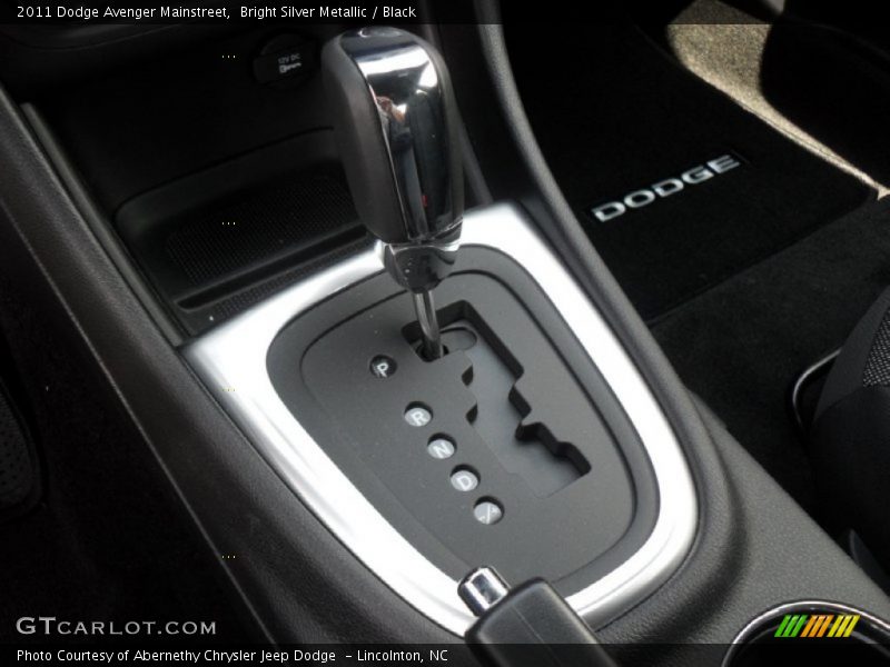 Bright Silver Metallic / Black 2011 Dodge Avenger Mainstreet