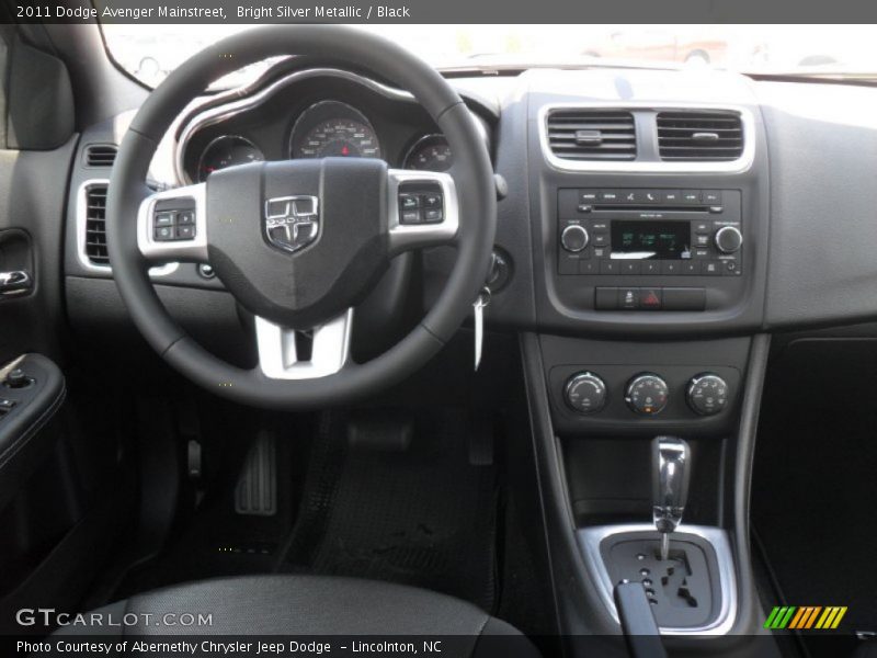 Bright Silver Metallic / Black 2011 Dodge Avenger Mainstreet