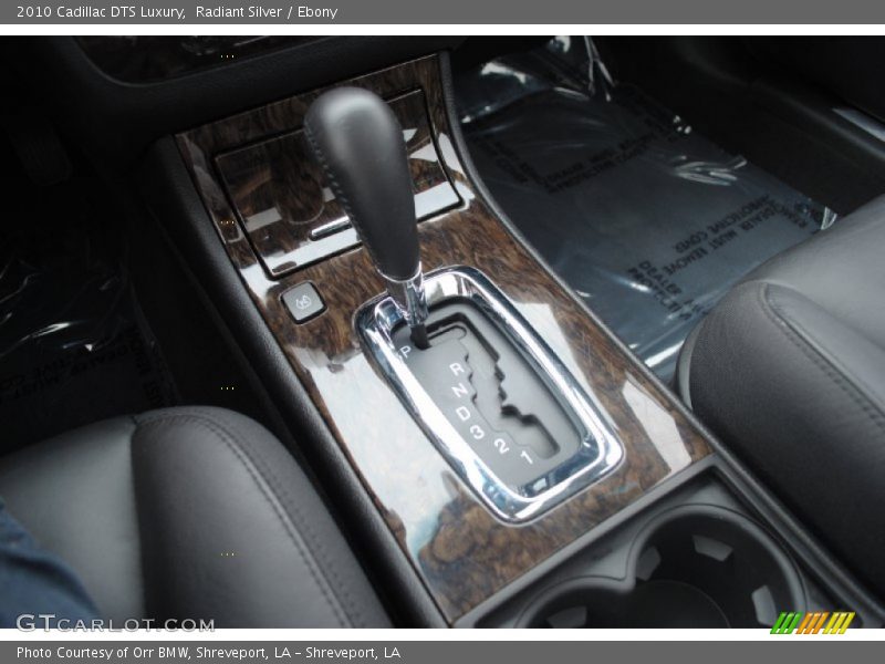 Radiant Silver / Ebony 2010 Cadillac DTS Luxury
