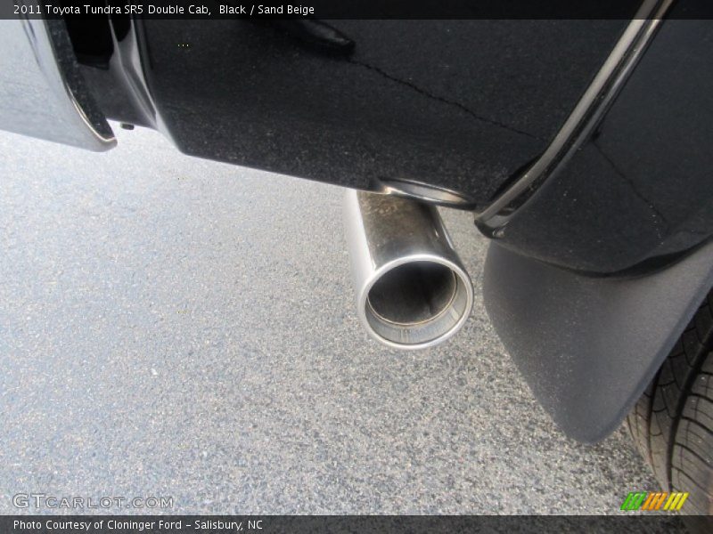 Black / Sand Beige 2011 Toyota Tundra SR5 Double Cab