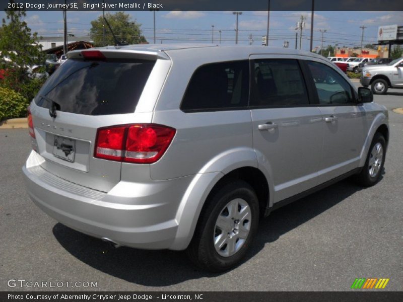 Bright Silver Metallic / Black 2012 Dodge Journey SE