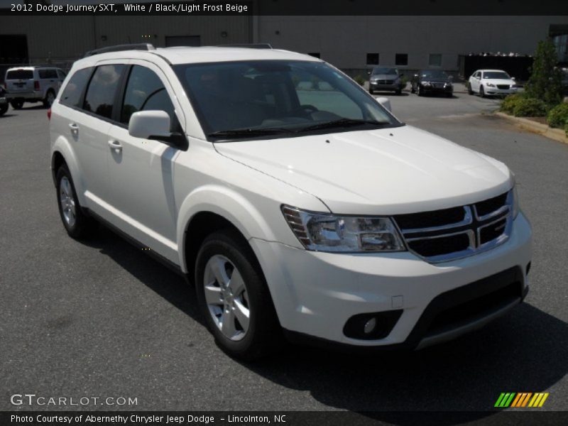 Front 3/4 View of 2012 Journey SXT