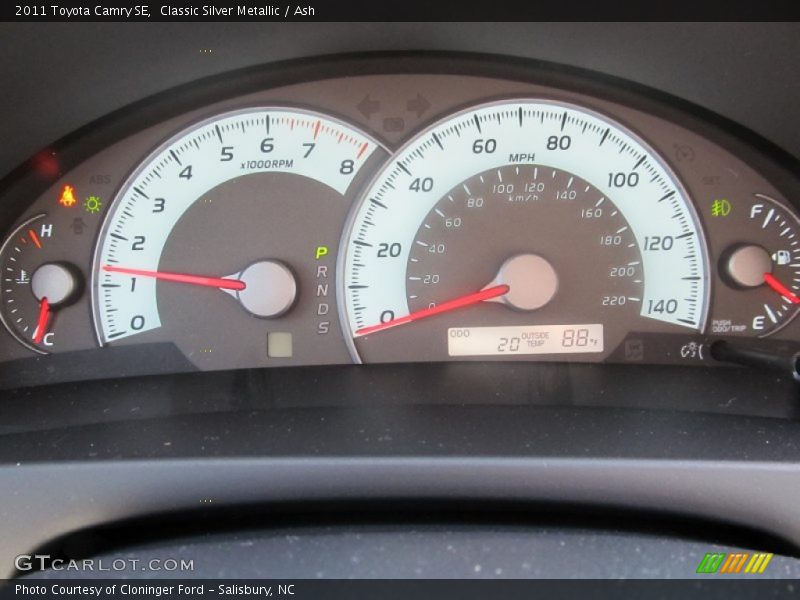 Classic Silver Metallic / Ash 2011 Toyota Camry SE
