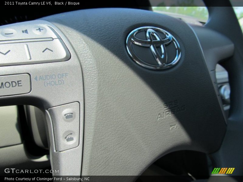 Black / Bisque 2011 Toyota Camry LE V6