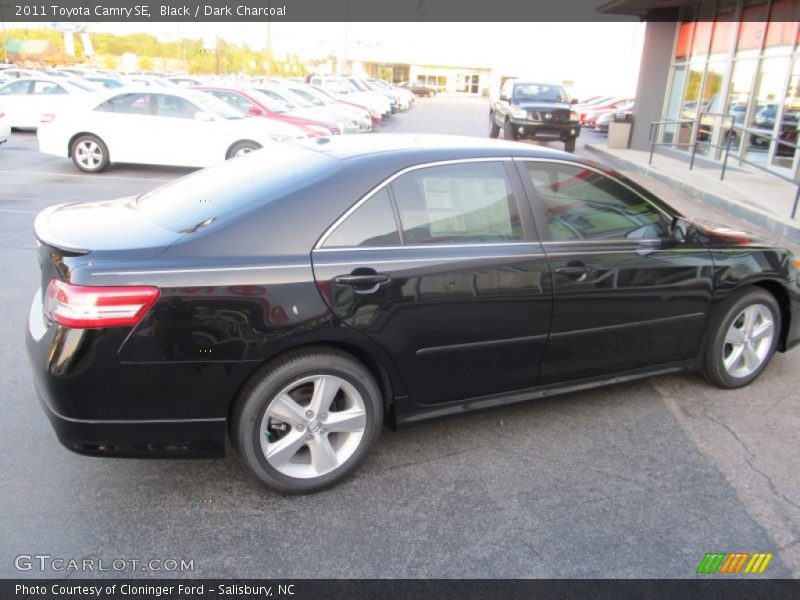 Black / Dark Charcoal 2011 Toyota Camry SE