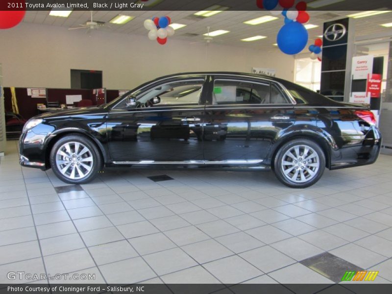Black / Light Gray 2011 Toyota Avalon Limited