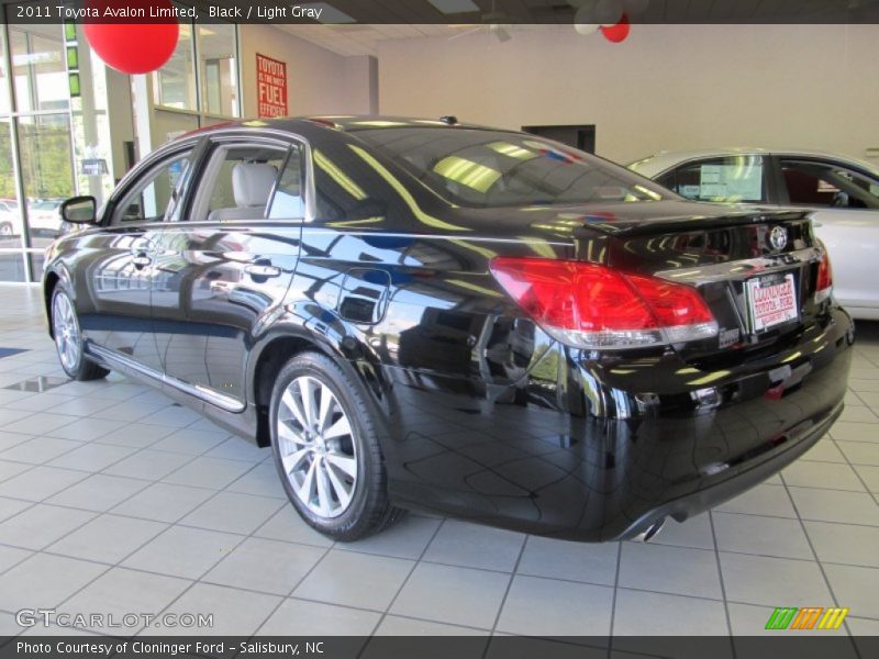 Black / Light Gray 2011 Toyota Avalon Limited
