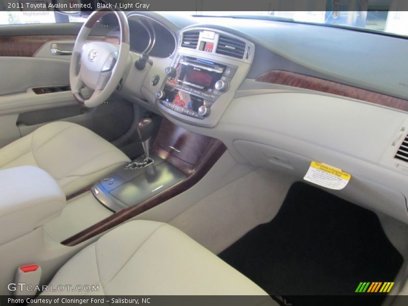 Black / Light Gray 2011 Toyota Avalon Limited