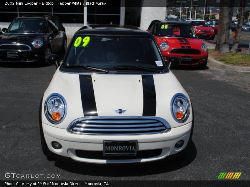 Pepper White / Black/Grey 2009 Mini Cooper Hardtop