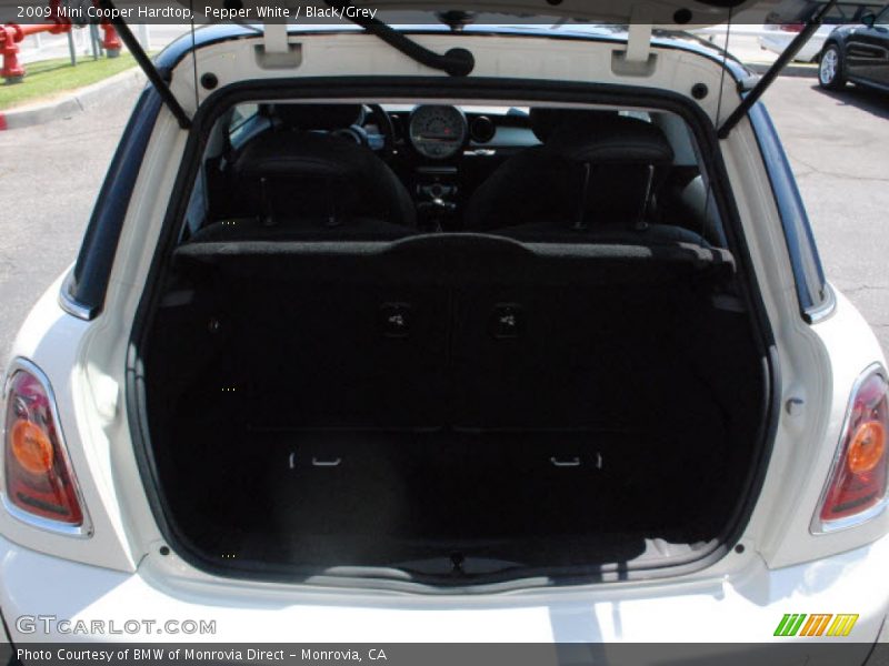 Pepper White / Black/Grey 2009 Mini Cooper Hardtop