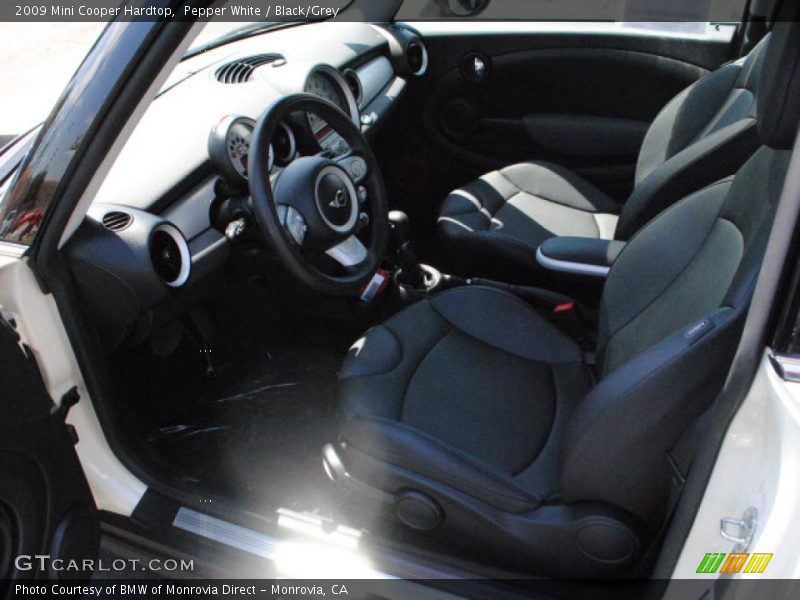 Pepper White / Black/Grey 2009 Mini Cooper Hardtop