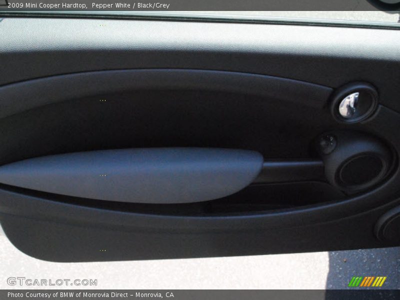 Pepper White / Black/Grey 2009 Mini Cooper Hardtop