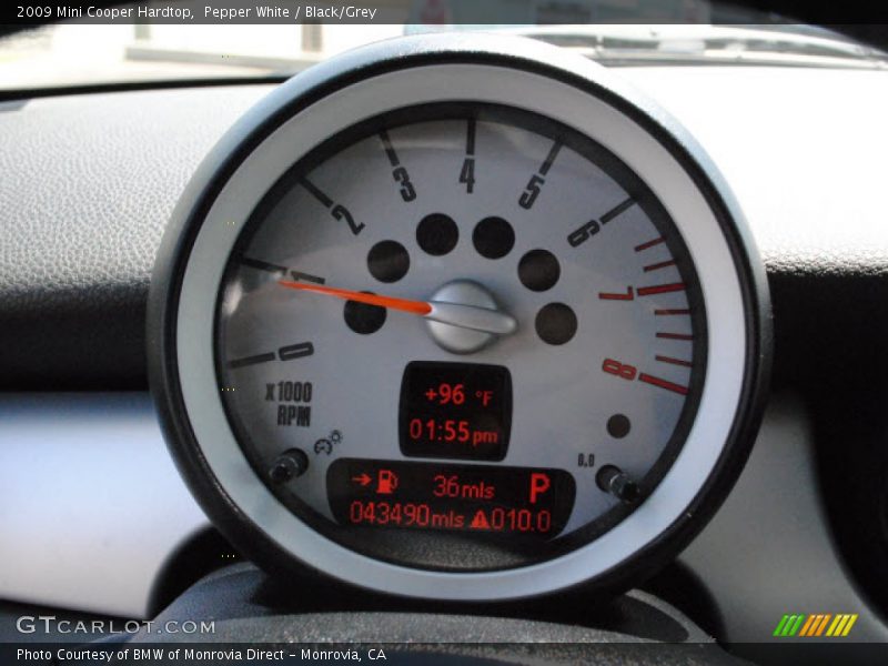 Pepper White / Black/Grey 2009 Mini Cooper Hardtop