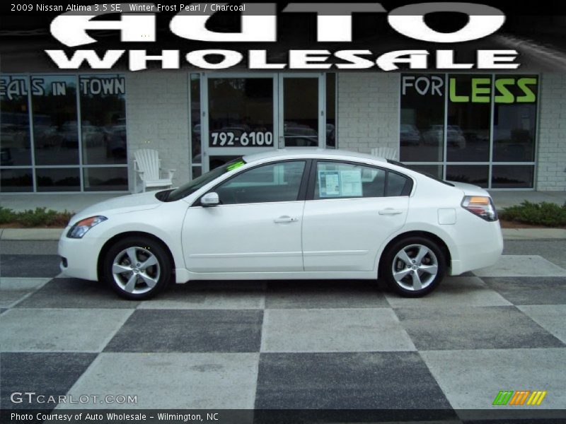 Winter Frost Pearl / Charcoal 2009 Nissan Altima 3.5 SE