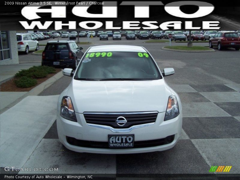 Winter Frost Pearl / Charcoal 2009 Nissan Altima 3.5 SE