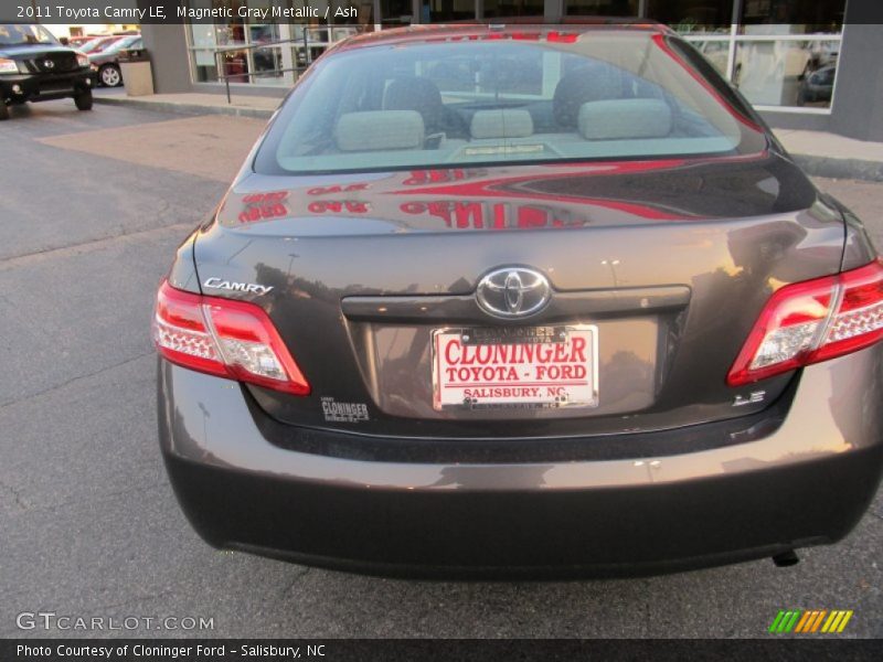 Magnetic Gray Metallic / Ash 2011 Toyota Camry LE