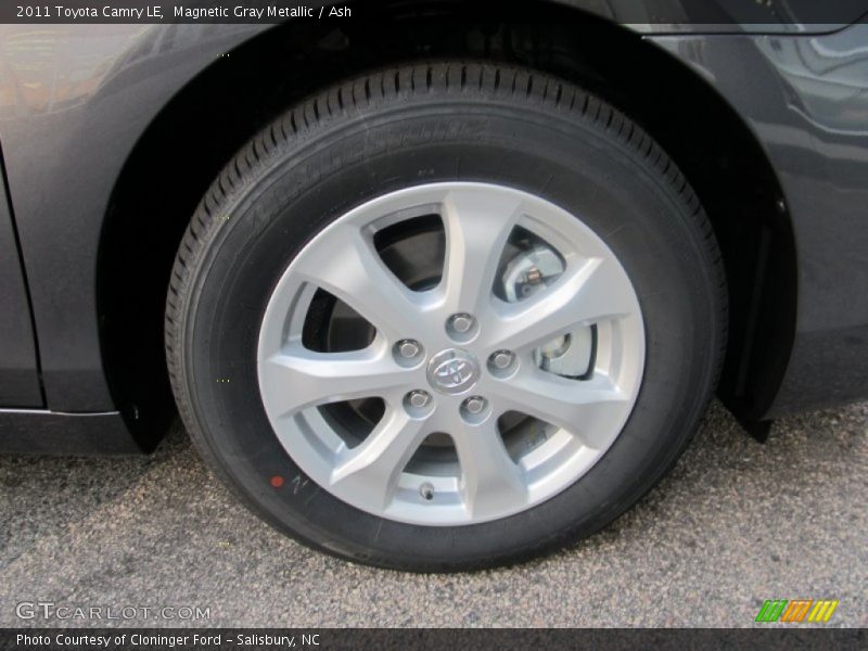 Magnetic Gray Metallic / Ash 2011 Toyota Camry LE