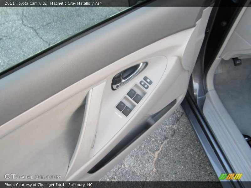 Magnetic Gray Metallic / Ash 2011 Toyota Camry LE