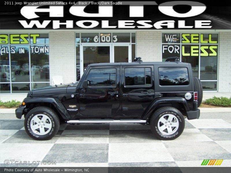 Black / Black/Dark Saddle 2011 Jeep Wrangler Unlimited Sahara 4x4