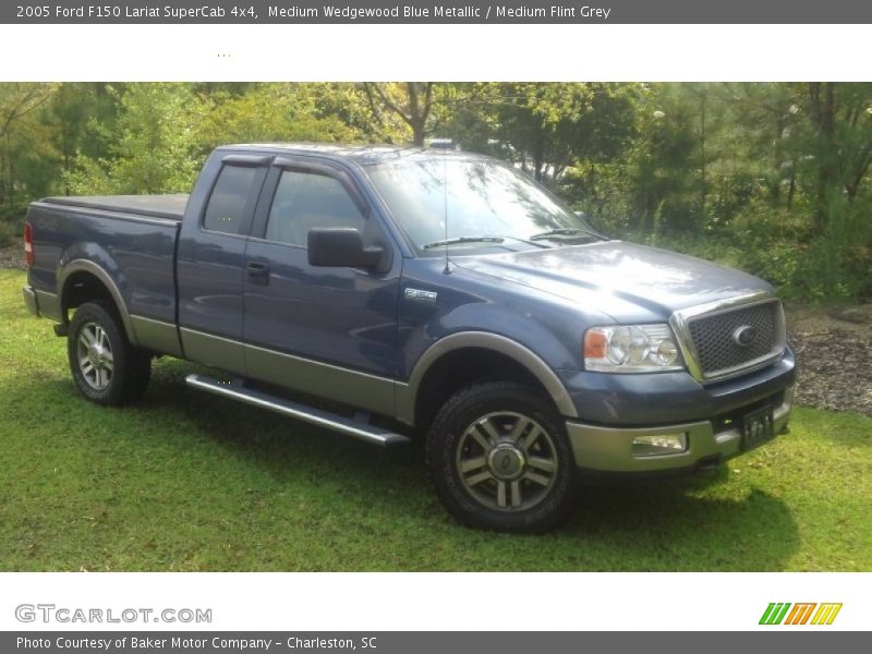 Medium Wedgewood Blue Metallic / Medium Flint Grey 2005 Ford F150 Lariat SuperCab 4x4