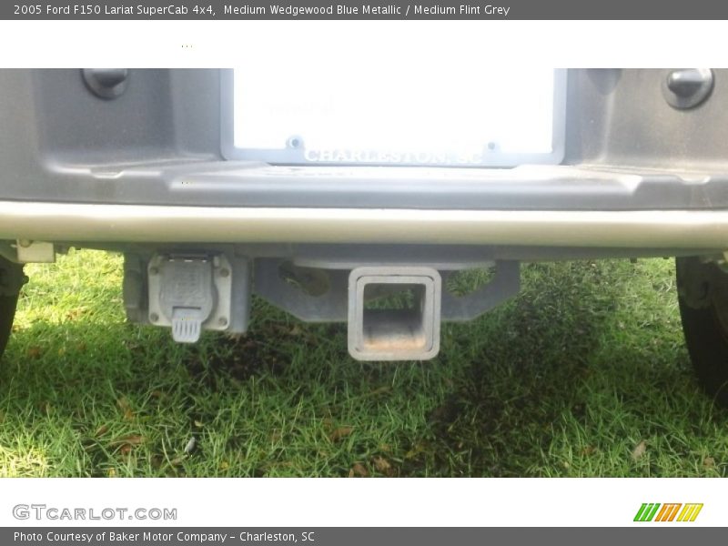 Medium Wedgewood Blue Metallic / Medium Flint Grey 2005 Ford F150 Lariat SuperCab 4x4