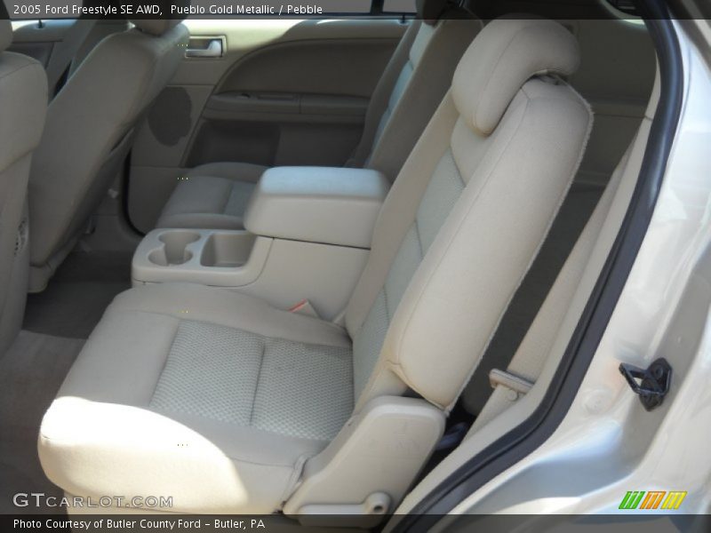  2005 Freestyle SE AWD Pebble Interior