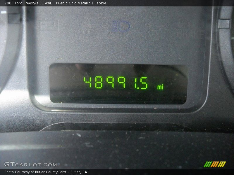 Pueblo Gold Metallic / Pebble 2005 Ford Freestyle SE AWD