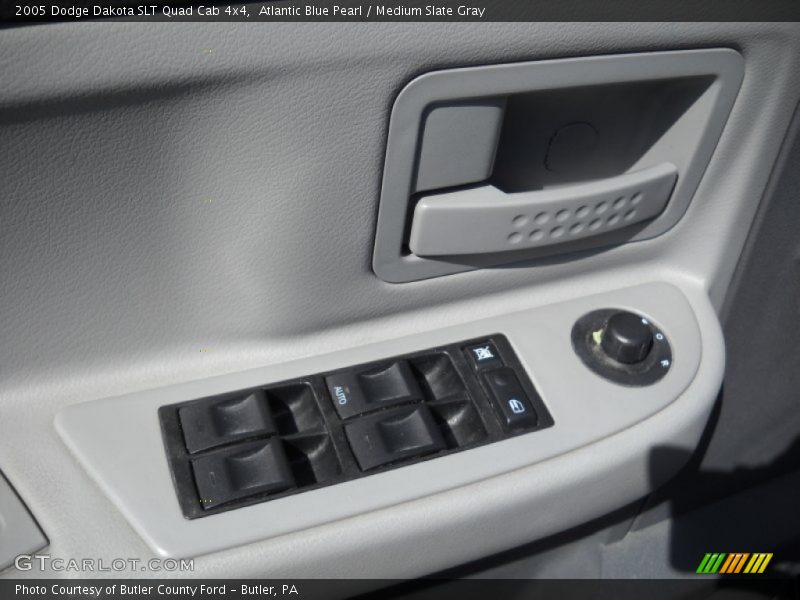 Atlantic Blue Pearl / Medium Slate Gray 2005 Dodge Dakota SLT Quad Cab 4x4