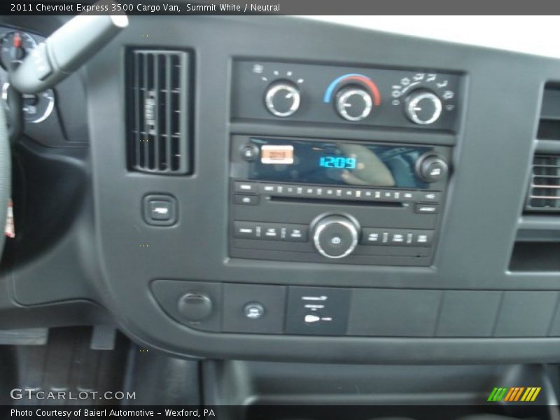 Summit White / Neutral 2011 Chevrolet Express 3500 Cargo Van