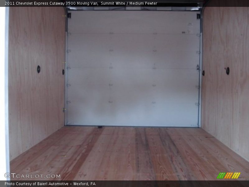 Summit White / Medium Pewter 2011 Chevrolet Express Cutaway 3500 Moving Van