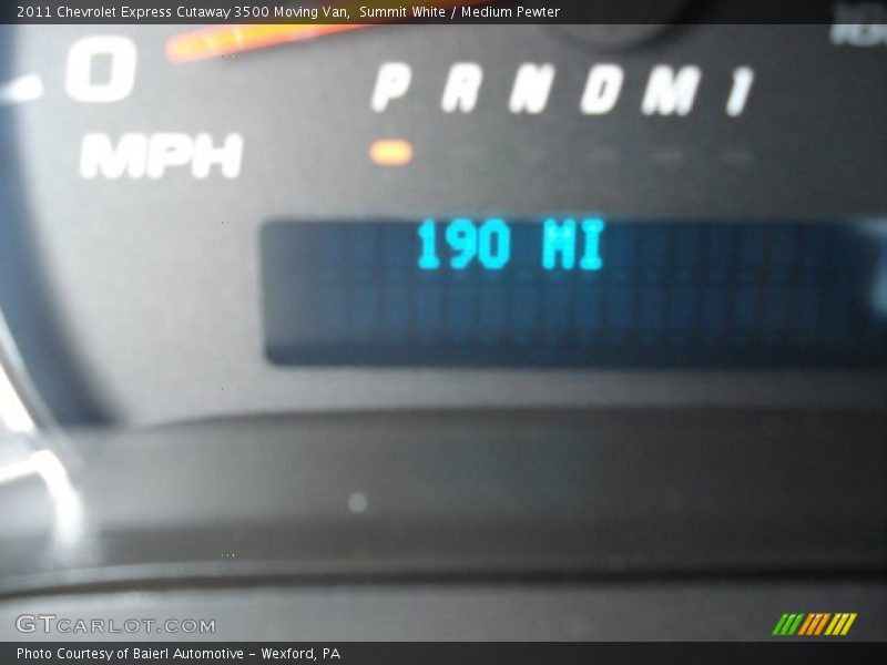 Summit White / Medium Pewter 2011 Chevrolet Express Cutaway 3500 Moving Van
